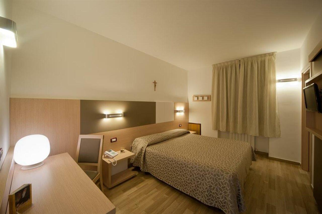 Hotel Delle Rose Cascia Luaran gambar