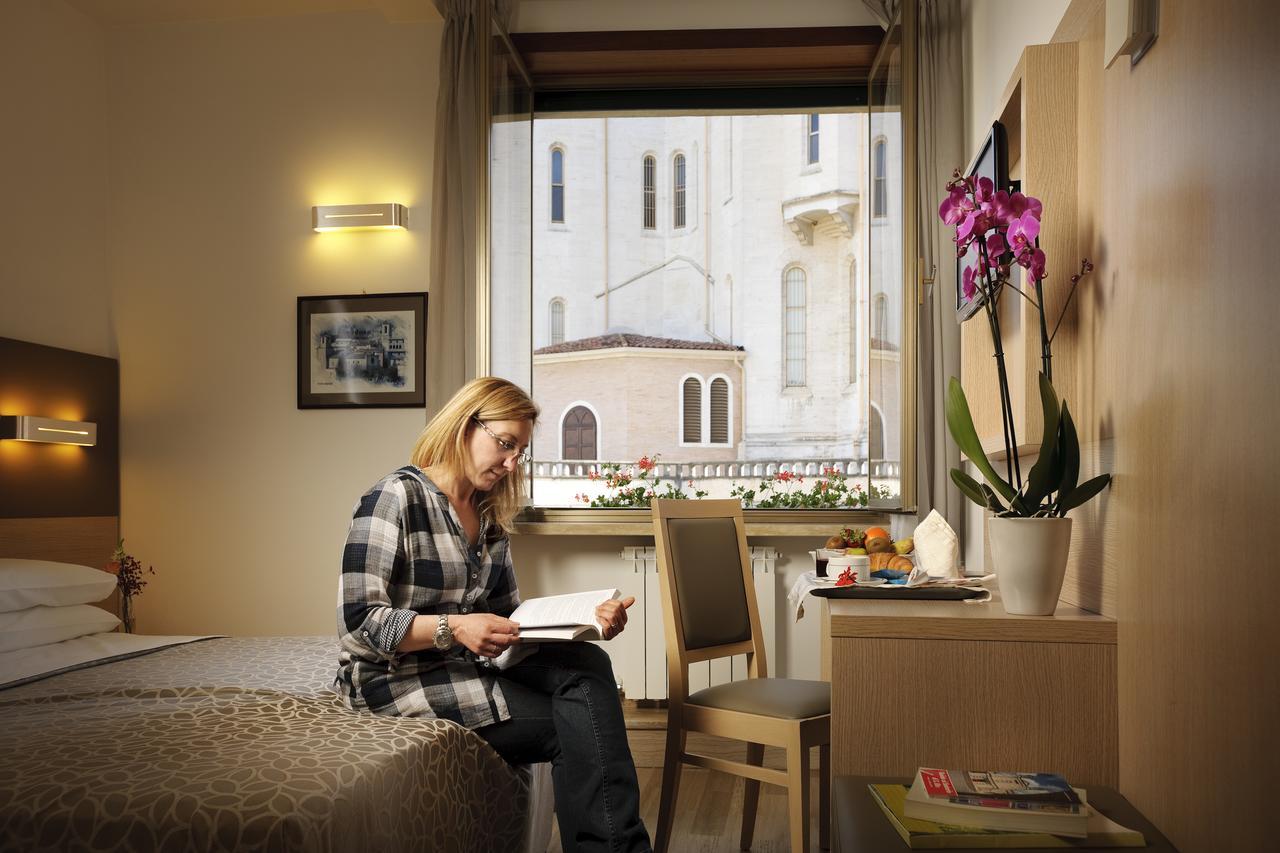 Hotel Delle Rose Cascia Luaran gambar