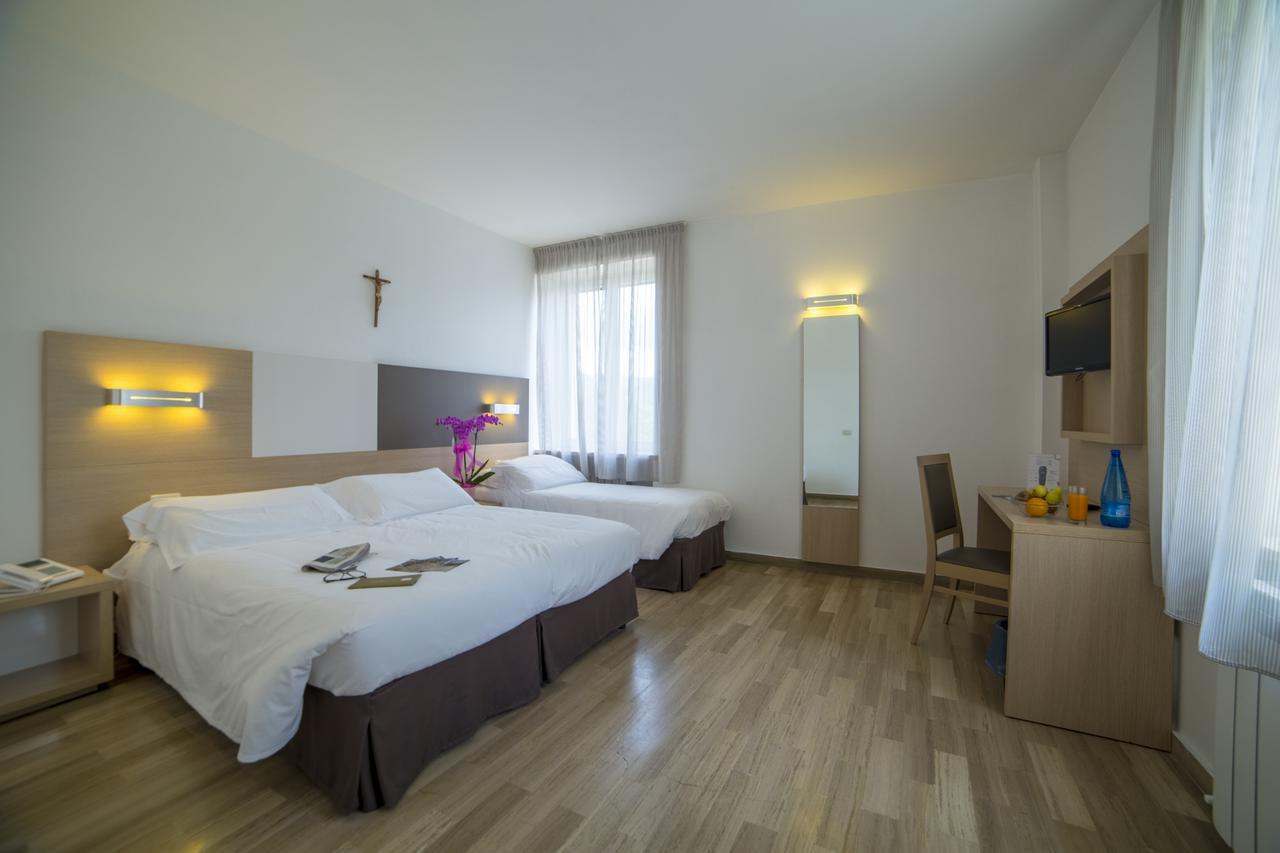 Hotel Delle Rose Cascia Luaran gambar