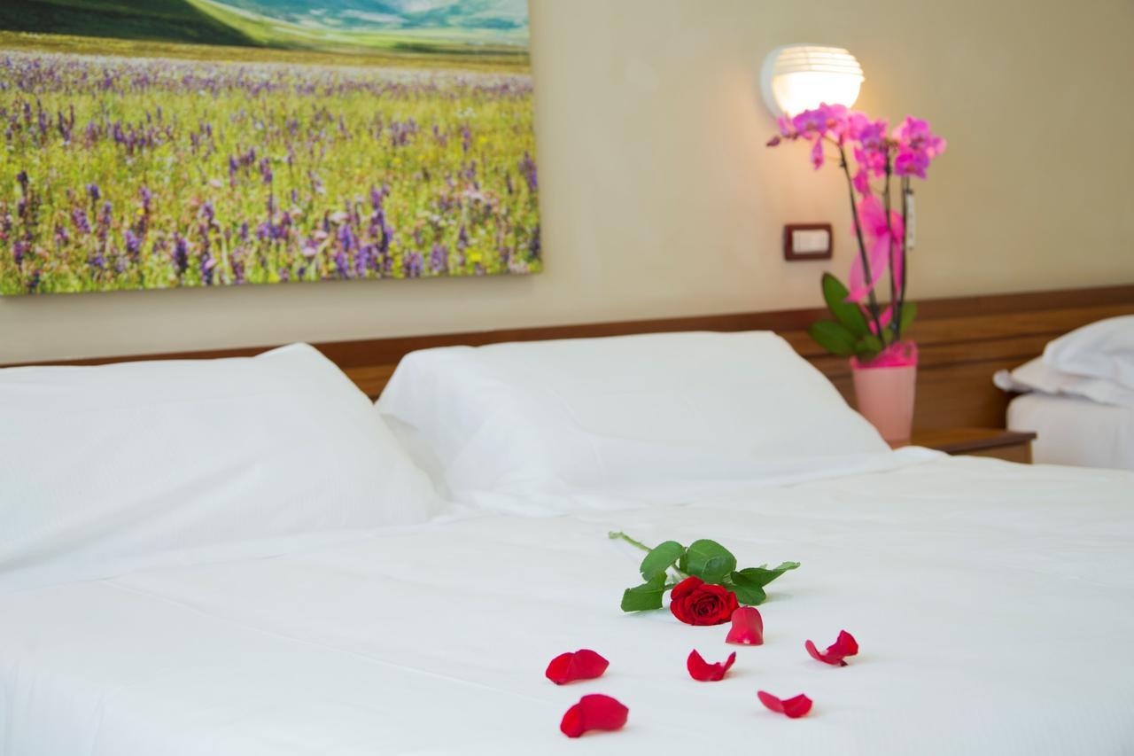 Hotel Delle Rose Cascia Luaran gambar